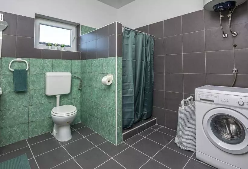 Majatalo Villa Dika Nin