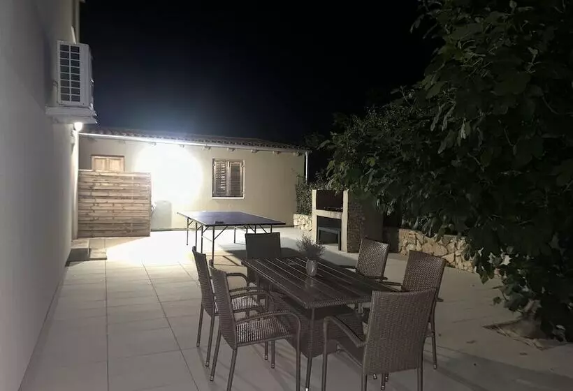 Majatalo Villa Dika Nin