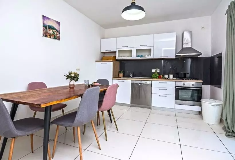 Majatalo Villa Dika Nin