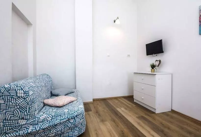 Majatalo Villa Dika Nin