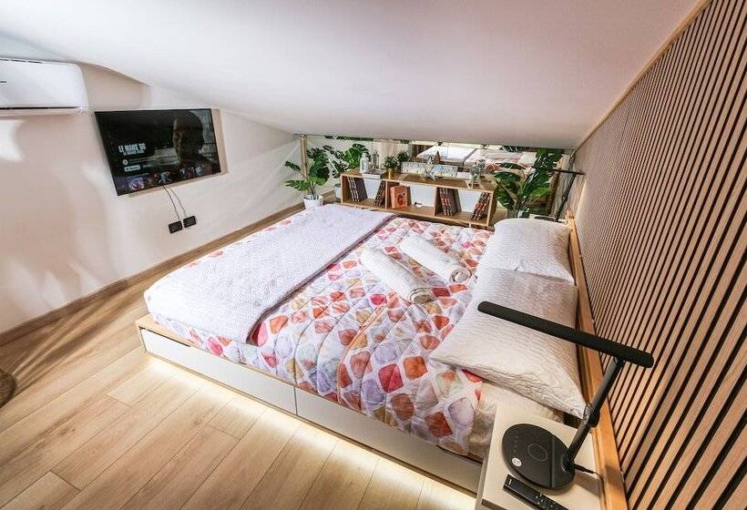 Bed and Breakfast Flytosuite Aeroporto Attico Mansarda