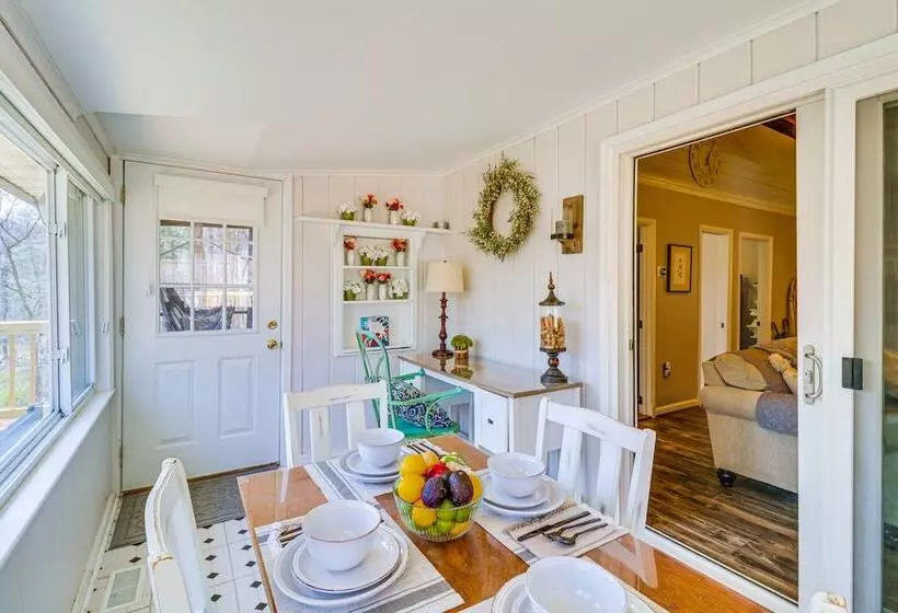 Bright Family Cabin In Lost City W/ Expansive Deck