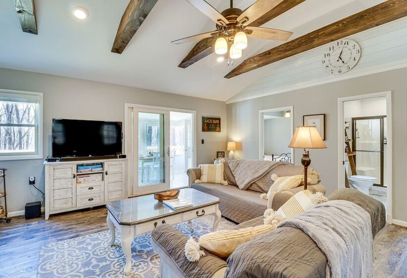 Bright Family Cabin In Lost City W/ Expansive Deck