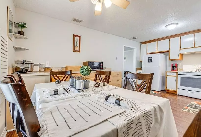 Charming Satsuma Home ~ 14 Mi To Mobile!