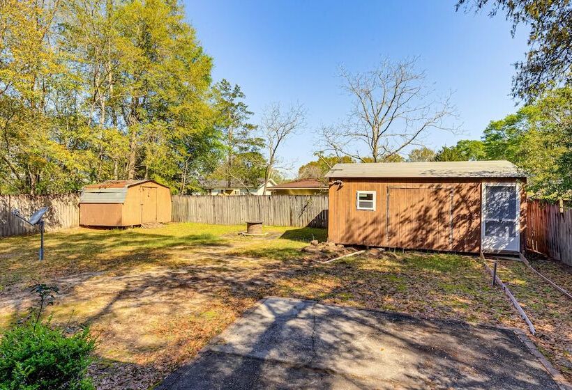 Charming Satsuma Home ~ 14 Mi To Mobile!