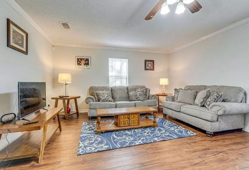 Charming Satsuma Home ~ 14 Mi To Mobile!