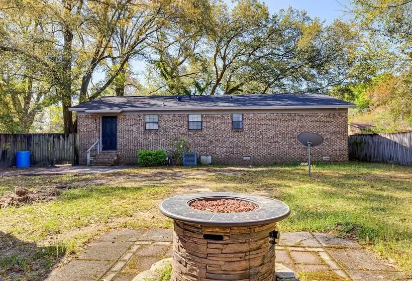 Charming Satsuma Home ~ 14 Mi To Mobile!