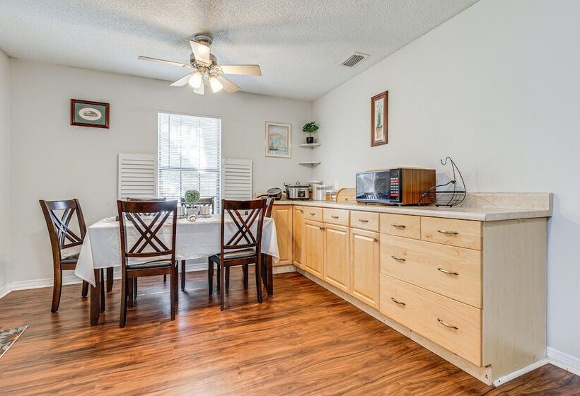 Charming Satsuma Home ~ 14 Mi To Mobile!