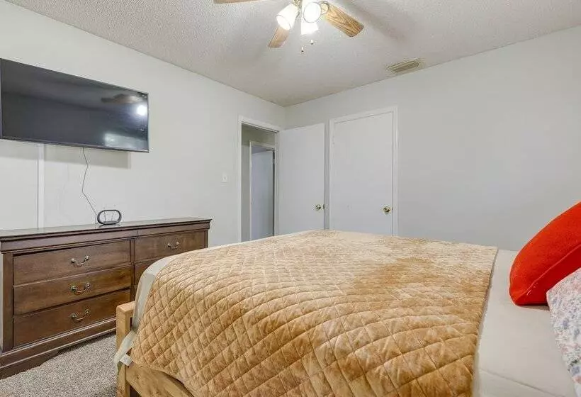 Charming Satsuma Home ~ 14 Mi To Mobile!