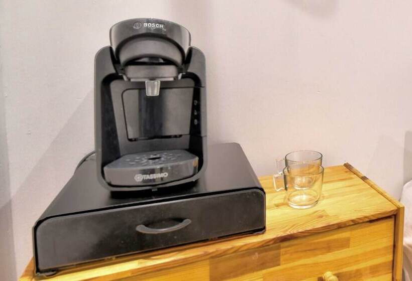 Cozy Guest Lodge With A Large Secluded Garden