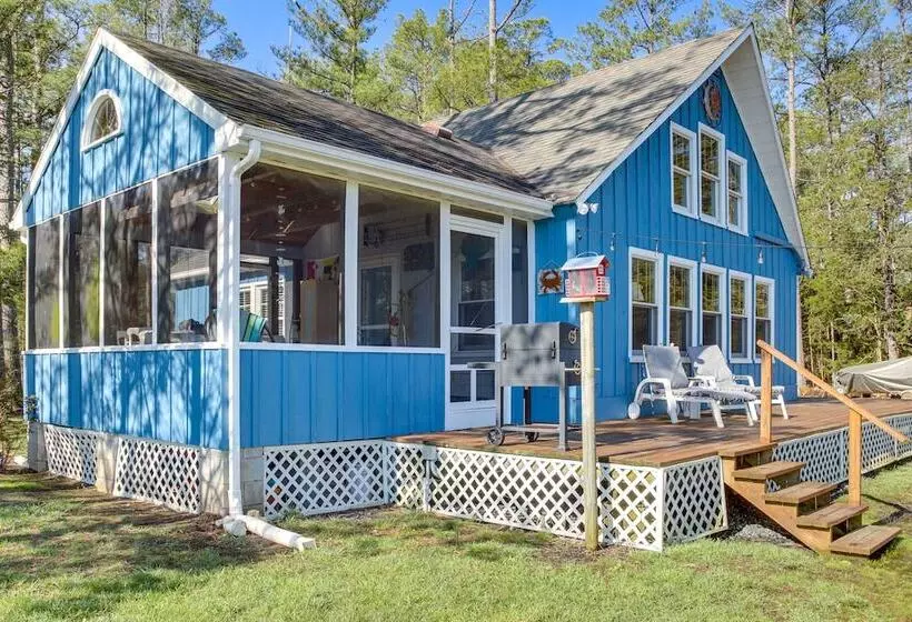 Dog Friendly Westover Cottage W/ River Access!