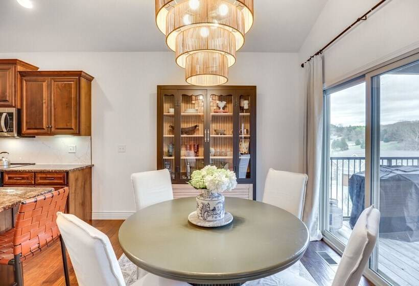 Golf Course View Resort Home In Lake Of The Ozarks