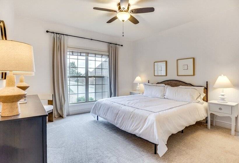 Golf Course View Resort Home In Lake Of The Ozarks