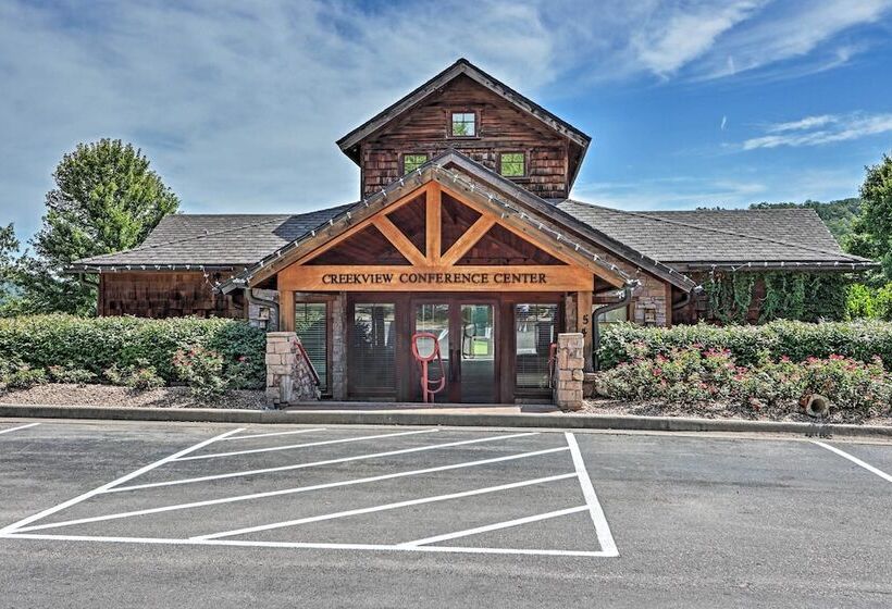 Golf Course View Resort Home In Lake Of The Ozarks