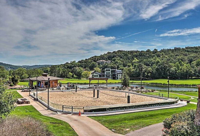 Golf Course View Resort Home In Lake Of The Ozarks