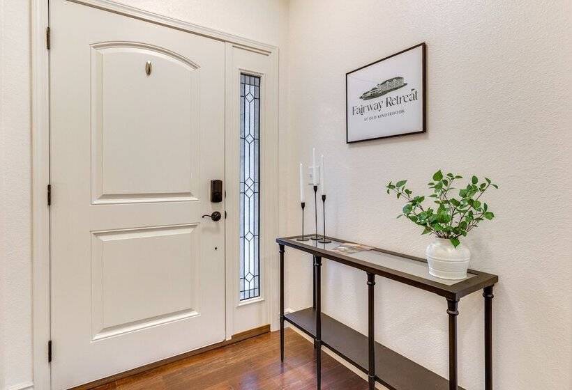 Golf Course View Resort Home In Lake Of The Ozarks