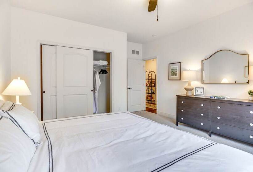 Golf Course View Resort Home In Lake Of The Ozarks