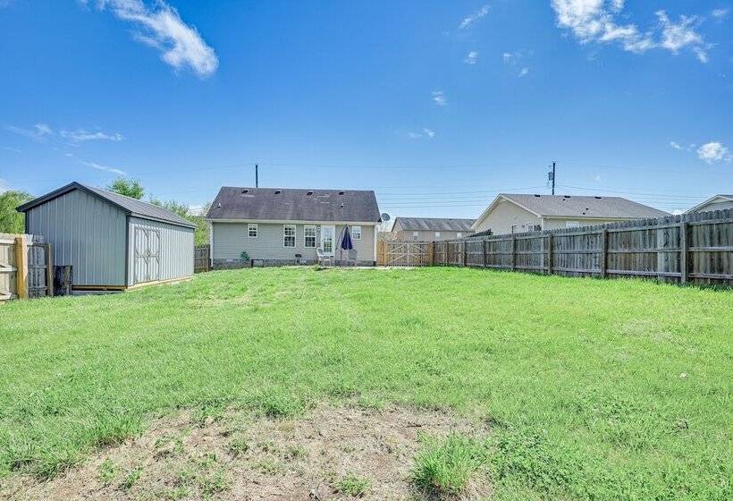 Family Friendly Clarksville Home W/ Fenced Yard!