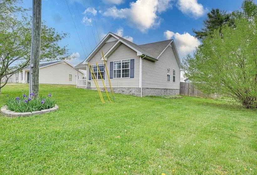 Family Friendly Clarksville Home W/ Fenced Yard!