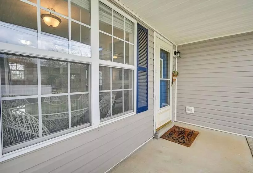 Family Friendly Clarksville Home W/ Fenced Yard!