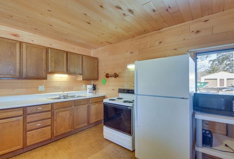 Lakefront Resort Cabin W/ Porch In Park Rapids!