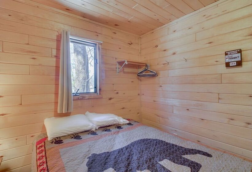 Lakefront Resort Cabin W/ Porch In Park Rapids!