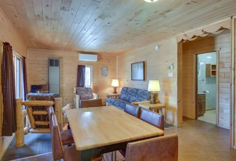 Lakefront Resort Cabin W/ Porch In Park Rapids!