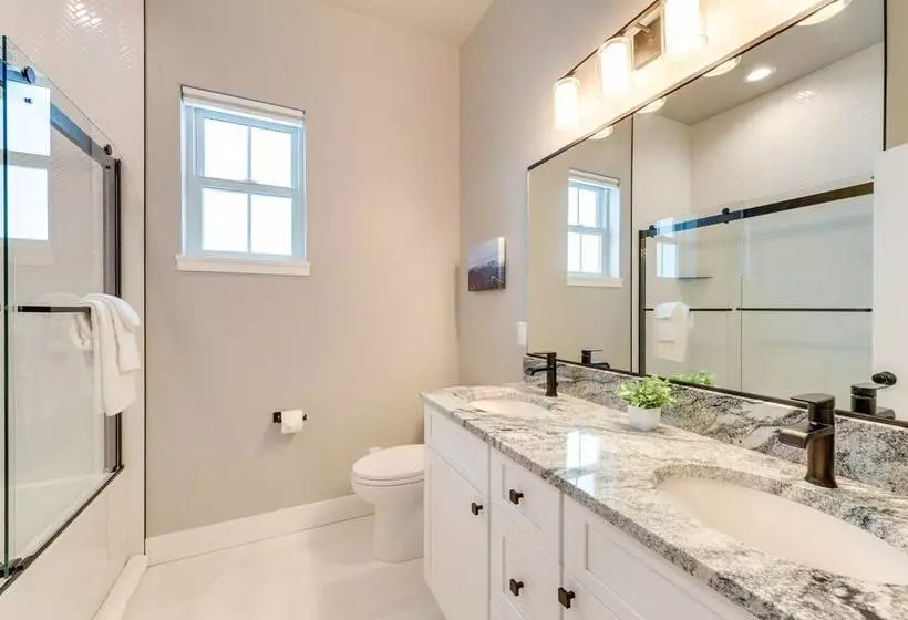 12 Mi To Grand Targhee Resort: Modern Driggs Home