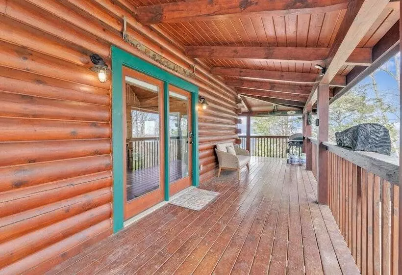 Moosehead Lodge Fantastic Cabin At Lake Douglas!