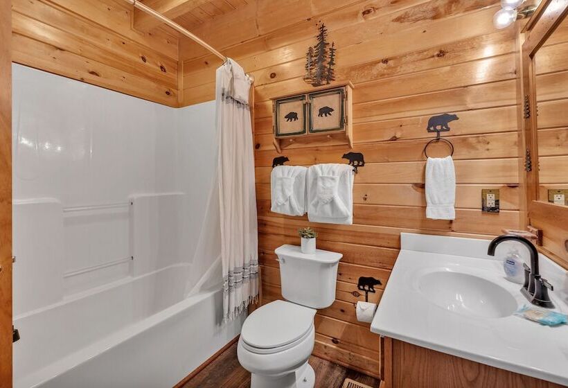 Moosehead Lodge Fantastic Cabin At Lake Douglas!