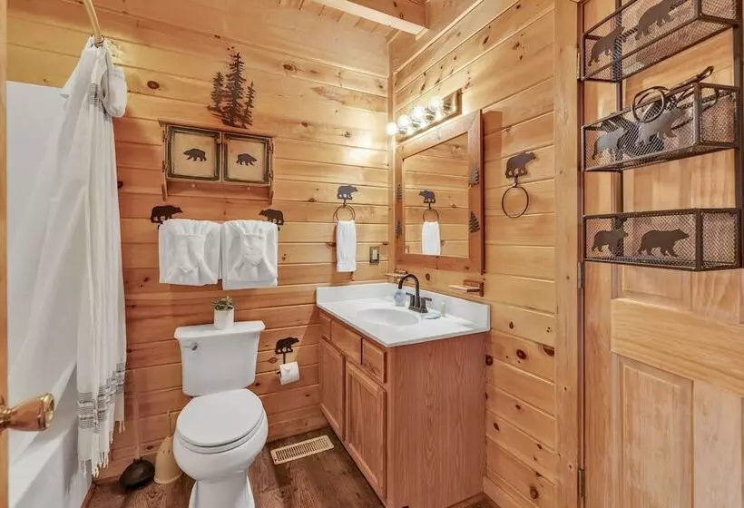 Moosehead Lodge Fantastic Cabin At Lake Douglas!