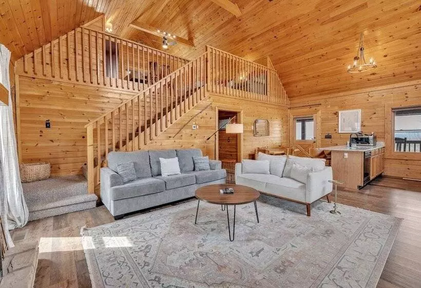 Moosehead Lodge Fantastic Cabin At Lake Douglas!