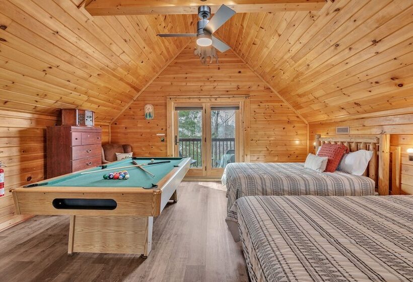 Moosehead Lodge Fantastic Cabin At Lake Douglas!