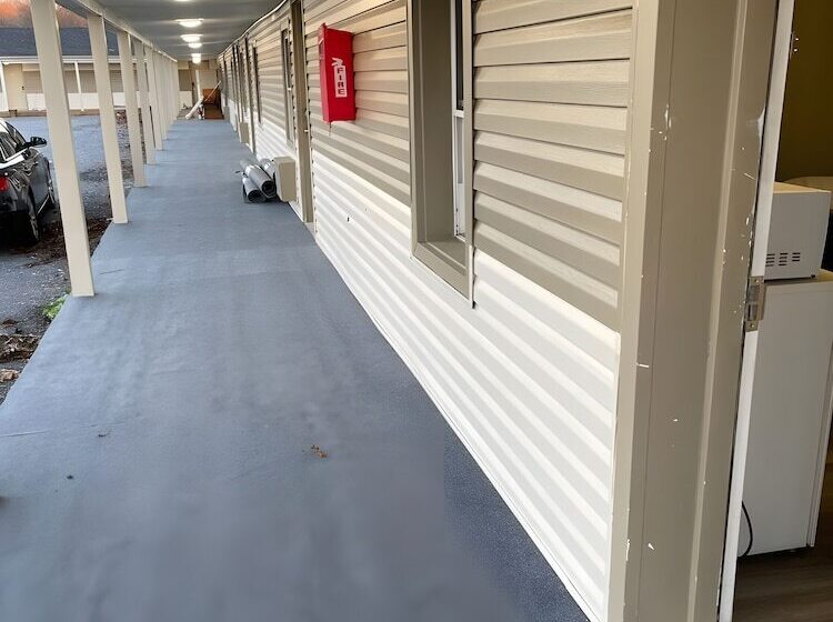 فندق على الطريق Scottish Inns   Middletown