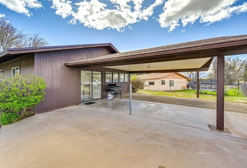 Pet Friendly Camp Verde Home W/ Gas Grill!