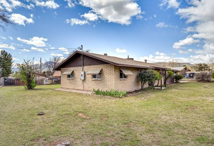 Pet Friendly Camp Verde Home W/ Gas Grill!