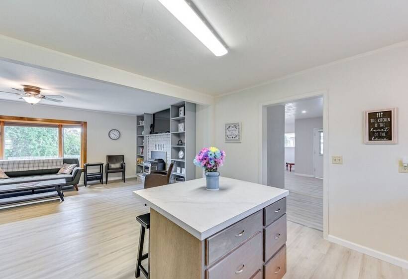 Pet Friendly Camp Verde Home W/ Gas Grill!