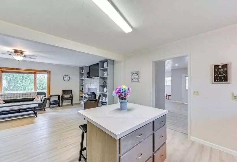 Pet Friendly Camp Verde Home W/ Gas Grill!