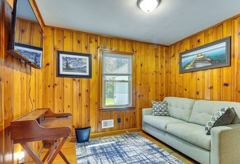 Raleigh Retreat ~ 5 Mi To Dtwn & Historic Oakwood!