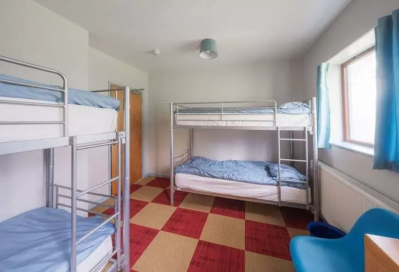 Residenssi Bunkhouse/20bedroom/sleeps85/4acre/gamesroom/wifi