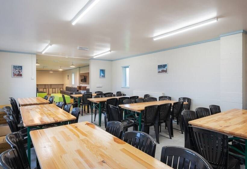 Rezydencja Bunkhouse/20bedroom/sleeps85/4acre/gamesroom/wifi