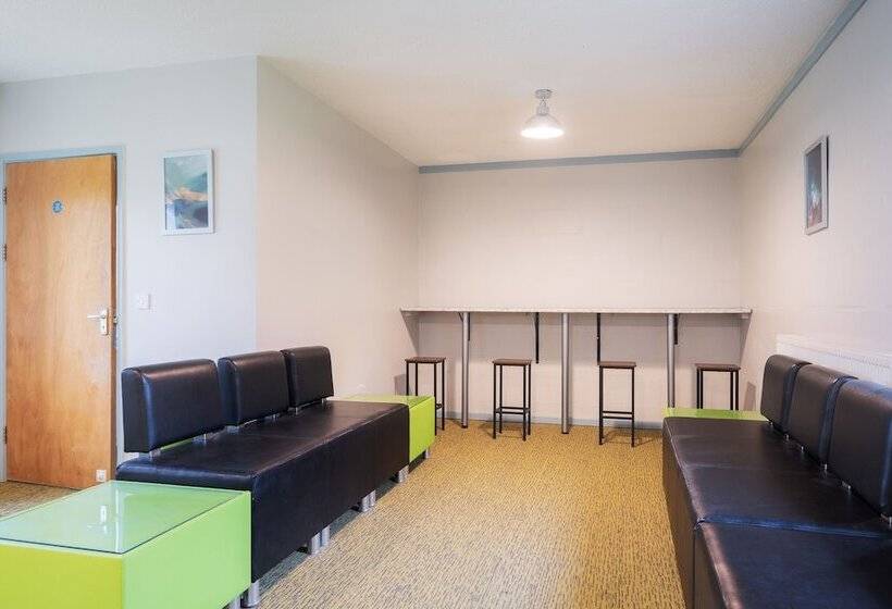 Rezydencja Bunkhouse/20bedroom/sleeps85/4acre/gamesroom/wifi