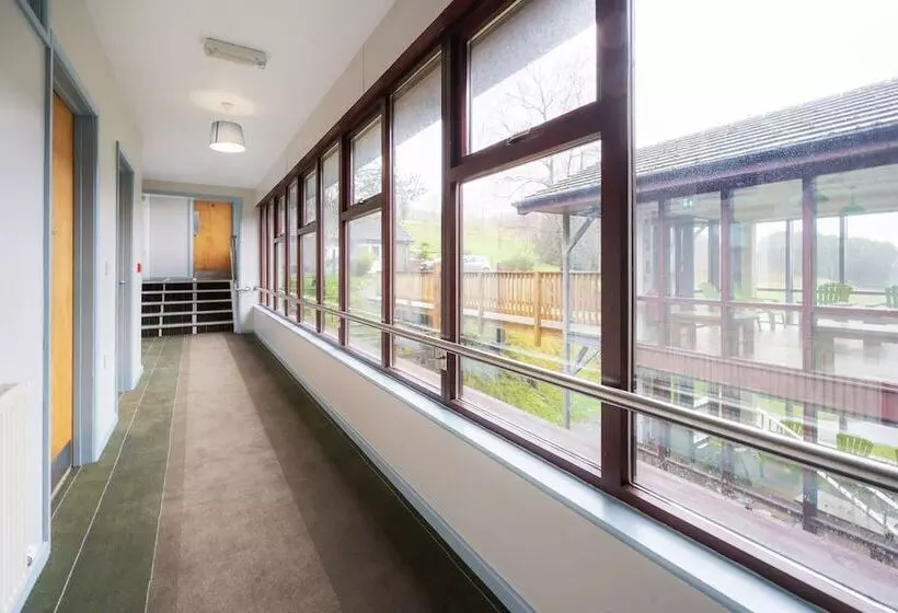 Residenssi Bunkhouse/20bedroom/sleeps85/4acre/gamesroom/wifi