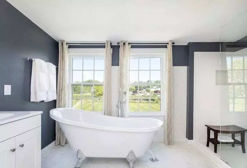 Sojourn At The Legacy Inn