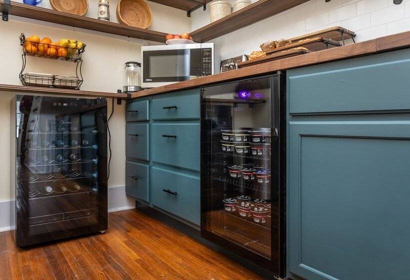 Sojourn At The Legacy Inn