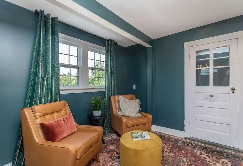 Sojourn At The Legacy Inn