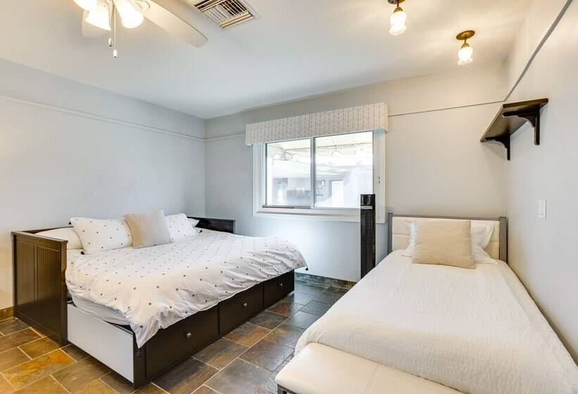 Spacious Uptown Phoenix Home W/ Pool & Yard Games!