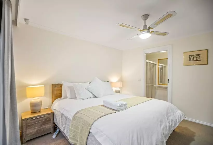 Stayau 4br Spacious Nature Retreat