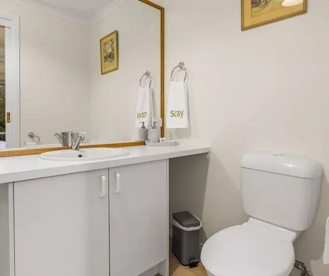 Stayau 4br Spacious Nature Retreat