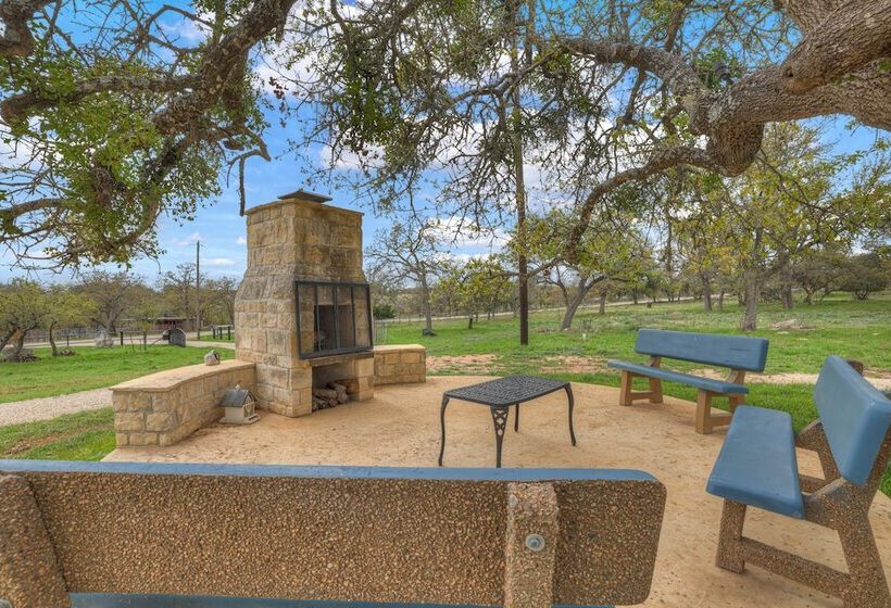 The Elizabeth Cottage